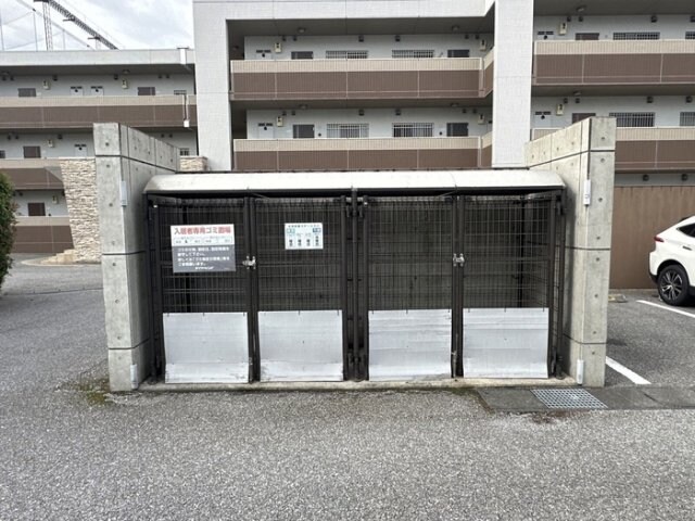 物件内観写真23　(ゴミステーション)