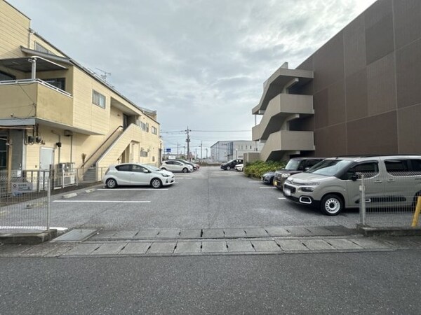 駐車場(駐車場)