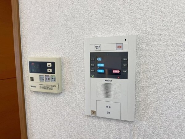 追い炊き機能、モニター付きインターホン