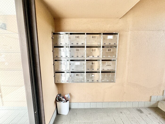 物件内観写真19　(集合ポスト)