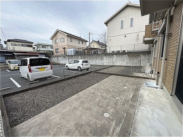 物件内観写真15　(専用庭)