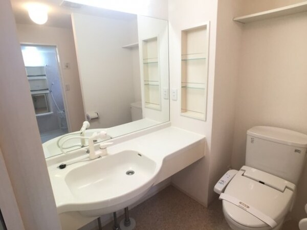 洗面・脱衣所(パウダールーム)