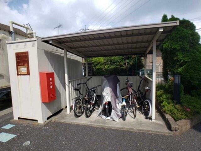 物件内観写真18　(駐輪場)