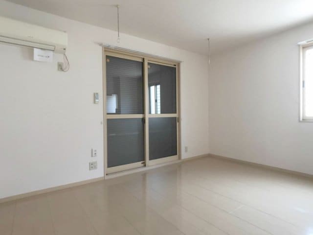 物件内観写真15　(シャッター雨戸)