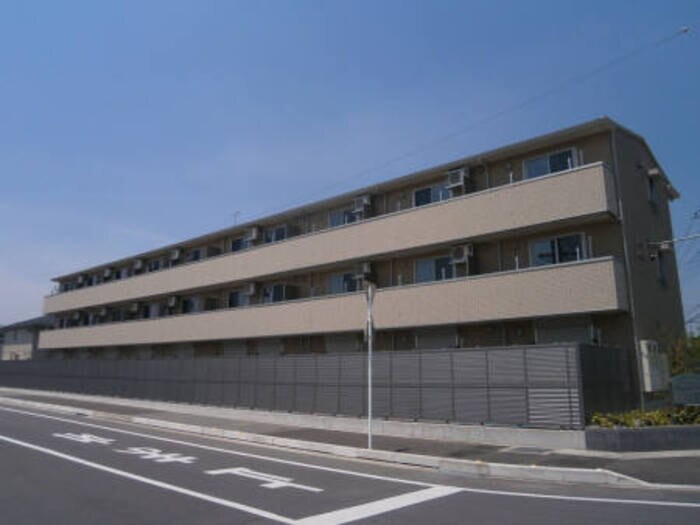 物件外観写真1　(建物外観)