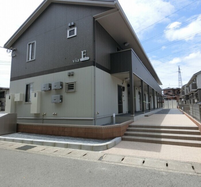 物件外観写真4　(エントランス)