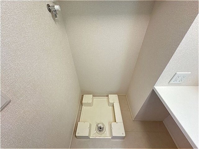 物件内観写真18　(洗濯機置き場)