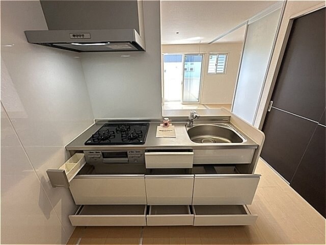 物件内観写真19　(キッチン・収納)