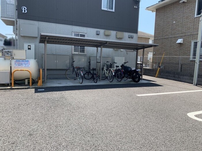 物件内観写真19　(駐輪場)