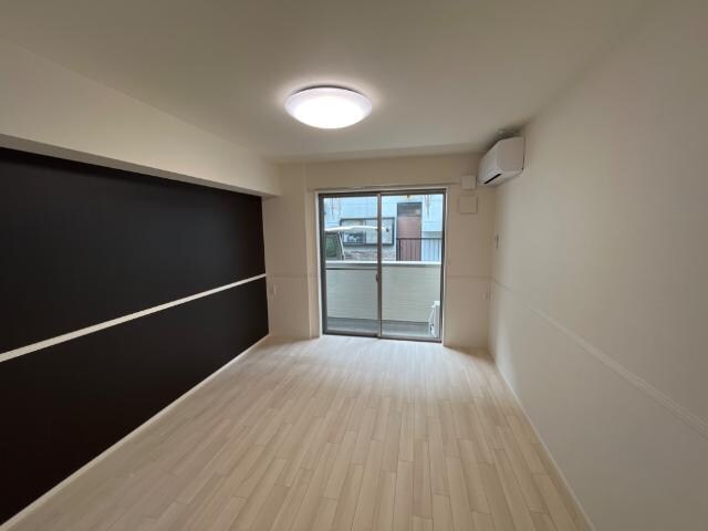 物件内観写真12　(寝室)