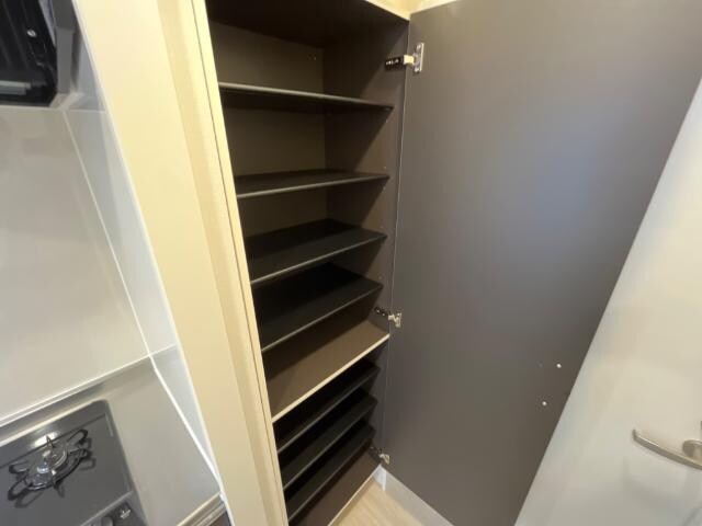 物件内観写真25　(収納)