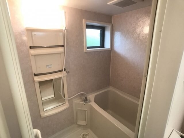 物件内観写真8　(浴室)