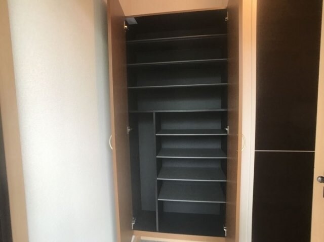 物件内観写真13　(シューズボックス)
