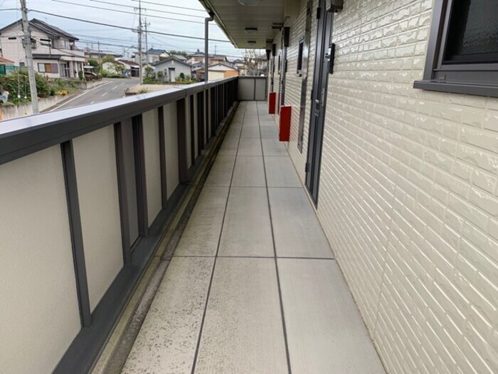 物件外観写真5　(エントランス)