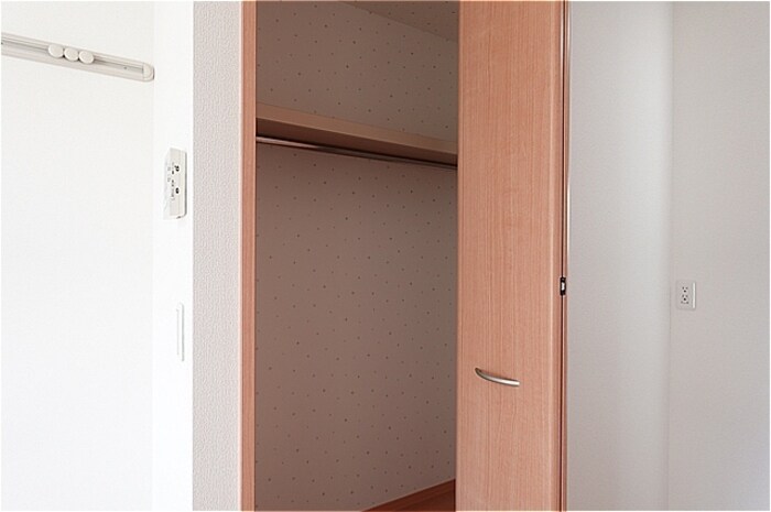 物件内観写真12　(クローゼット)
