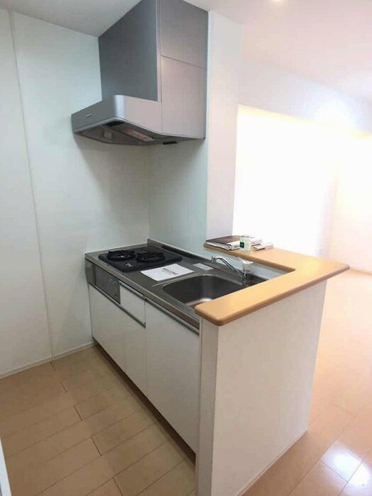 物件内観写真5　(システムキッチン)