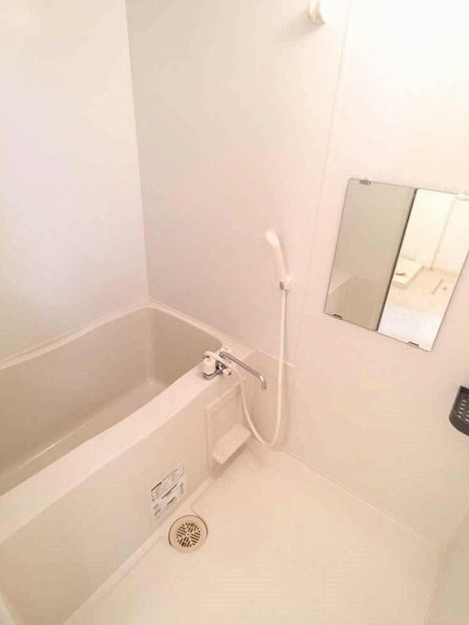 物件内観写真6　(浴室)