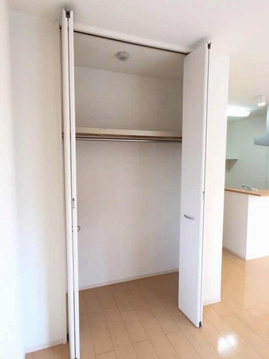 物件内観写真10　(クローゼット)
