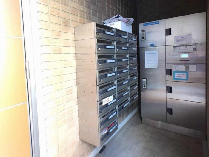 物件内観写真18　(宅配ボックス有ります)