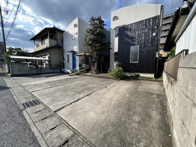 物件外観写真2　