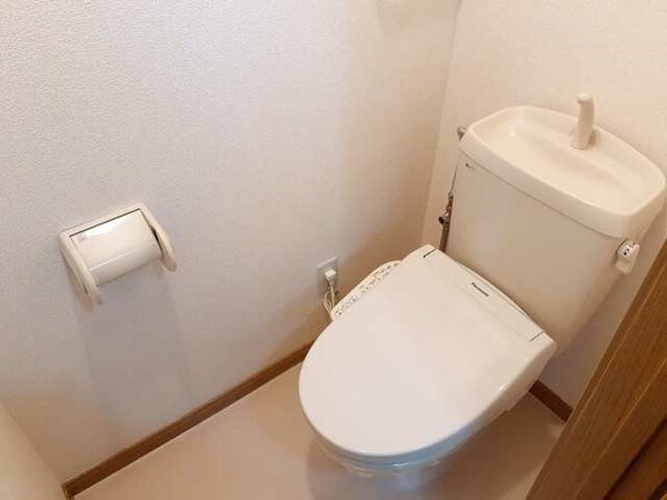 トイレ(落ち着いたトイレです)