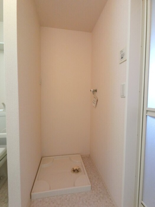 物件内観写真19　(洗濯機置き場)