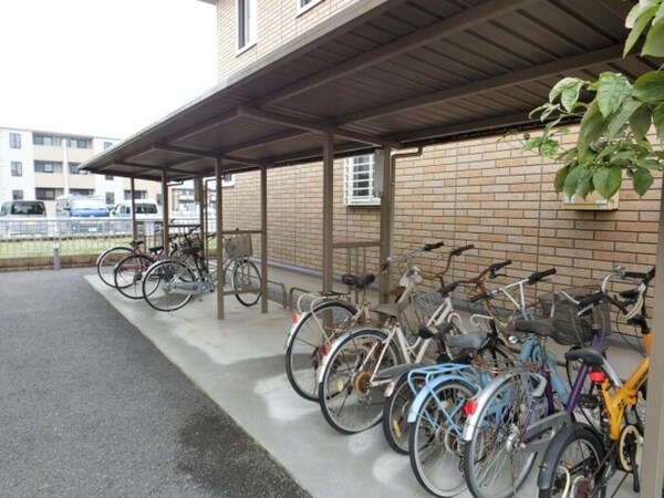 建物設備(駐輪場)