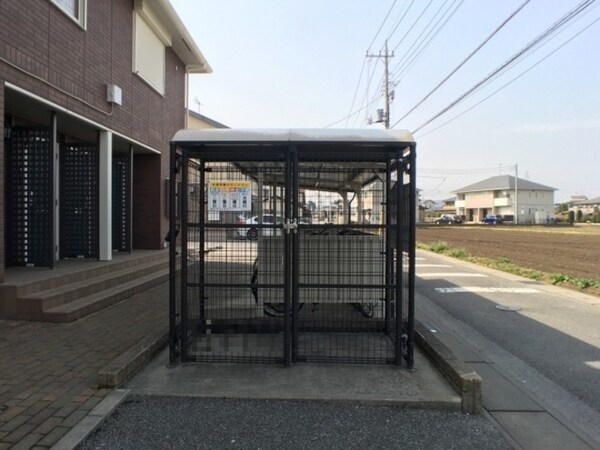 駐車場(敷地内ごみステーション)