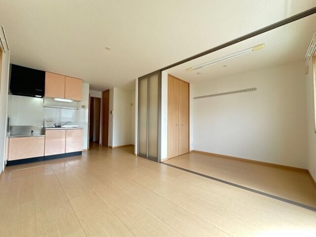 物件内観写真8　(LDK)