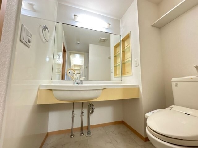 物件内観写真14　(洗面所)