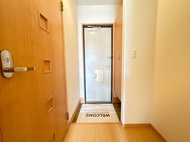 物件内観写真20　(玄関)