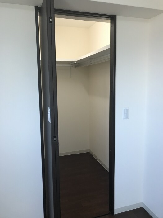 物件内観写真14　(洋室)