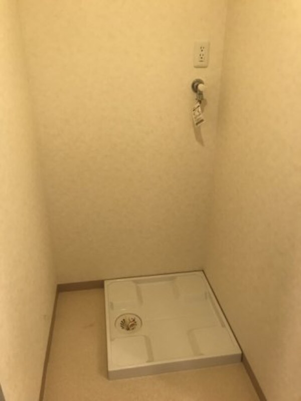 建物設備(洗濯機置き場)