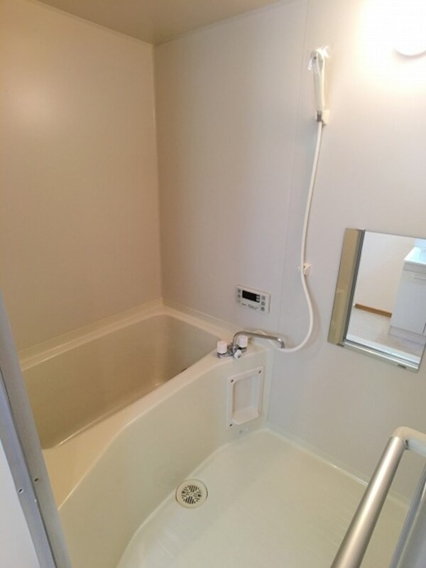 浴室(バス／シャワールーム等)