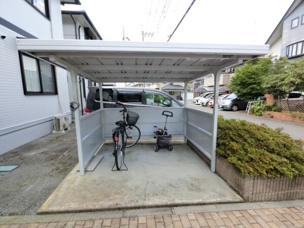 建物設備(駐輪場)