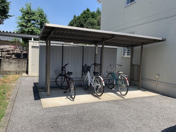 建物設備(駐輪場)