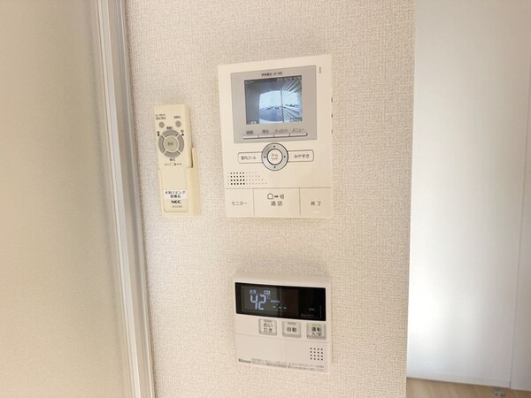 その他(モニター付きインターホン、追い炊き機能)