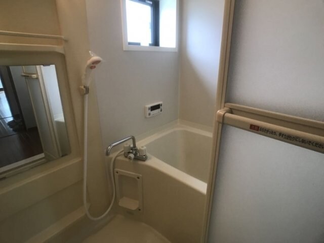 物件内観写真8　(バス／シャワールーム等)