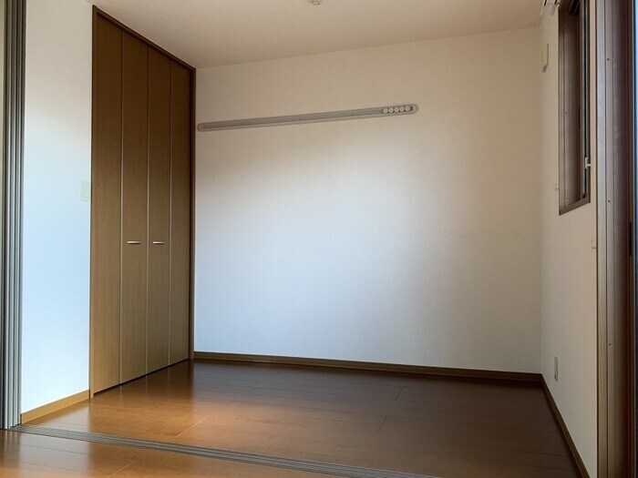 物件内観写真13　(洋室)