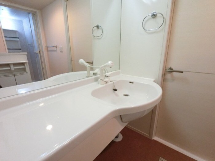 物件内観写真12　(カウンター洗面台)