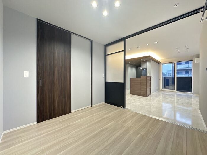 物件内観写真12　(洋室)