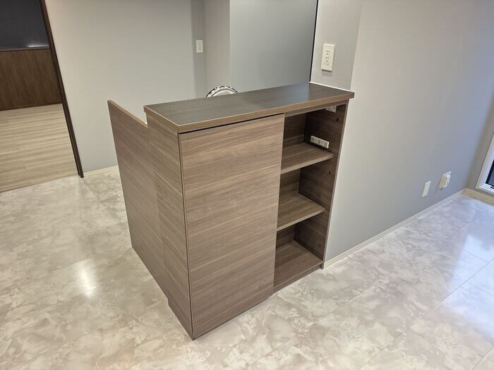 物件内観写真16　(キッチンカウンター収納)