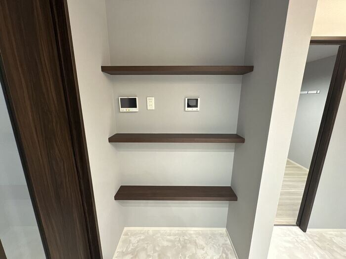 物件内観写真19　(収納棚)