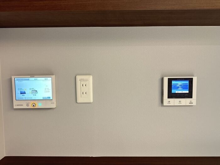 物件内観写真24　(発電モニター、モニター付きインターン)