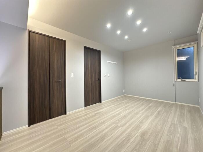 物件内観写真11　(洋室)