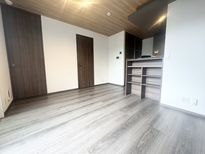 物件内観写真3　(LDK)