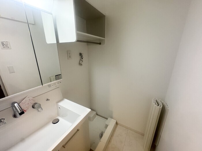 物件内観写真10　(洗濯機置場)