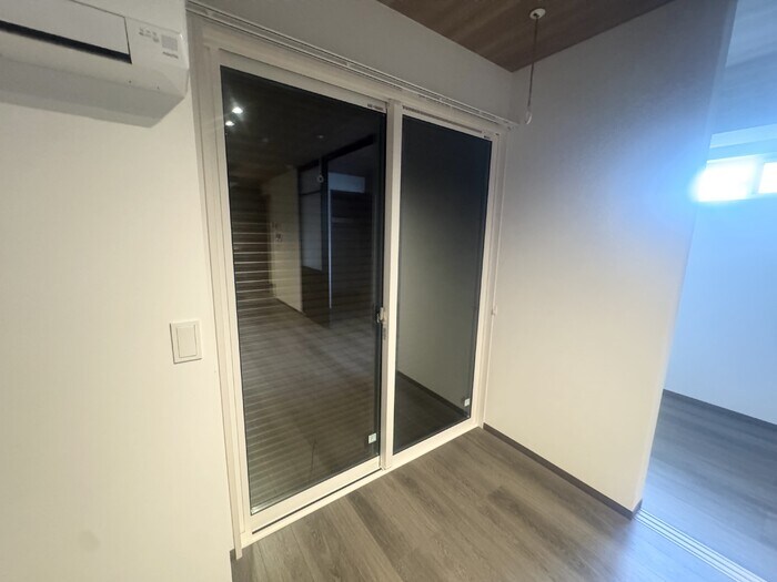 物件内観写真20　(シャッター雨戸)