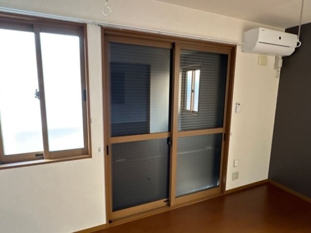 物件内観写真16　(シャッター雨戸)