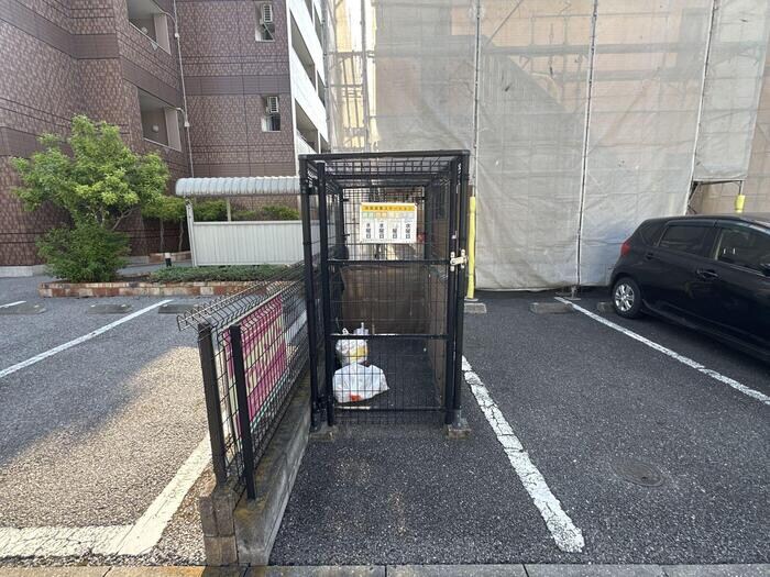 物件外観写真2　(ゴミステーション)